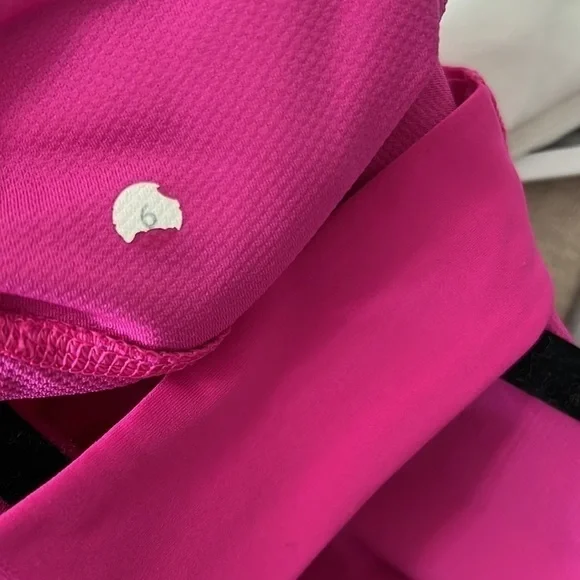 Lululemon Fuschia Pink Workout Top
Shirt Camisole Size 6 - Picture 6 of 6